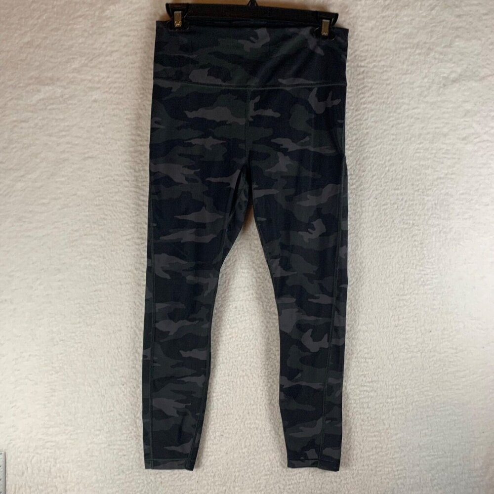 Athleta Women's Black Camo 7/8 Ultimate Tight Leggings with Stash Pockets Size S